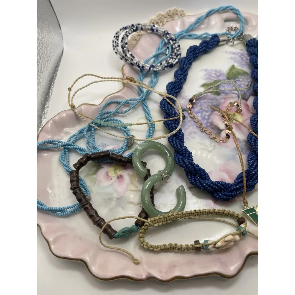 Mixed Lot‎ Costume Jewelry, Necklaces, Bracelets Earrings